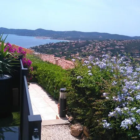 Au Pied Du Massif Des Maures, A Proximite De La Plage De St Clair A 1,200kms Apartment Le Lavandou