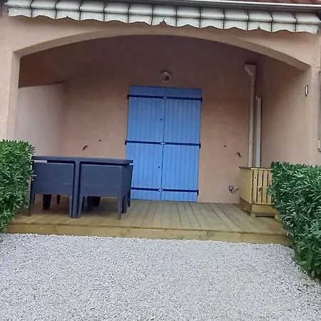 Au Pied Du Massif Des Maures, Sur La Baie Du Lavandou. Appartement